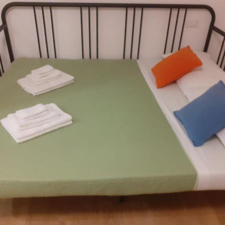 New Little House Hotel Napoli Ngoại thất bức ảnh