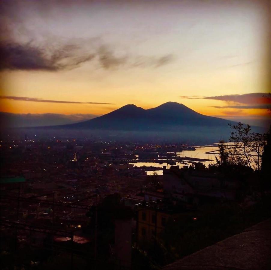 New Little House Hotel Napoli Ngoại thất bức ảnh